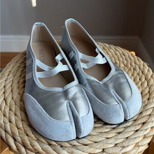 Womens Cross Strap Tabi Ballet Sneakers